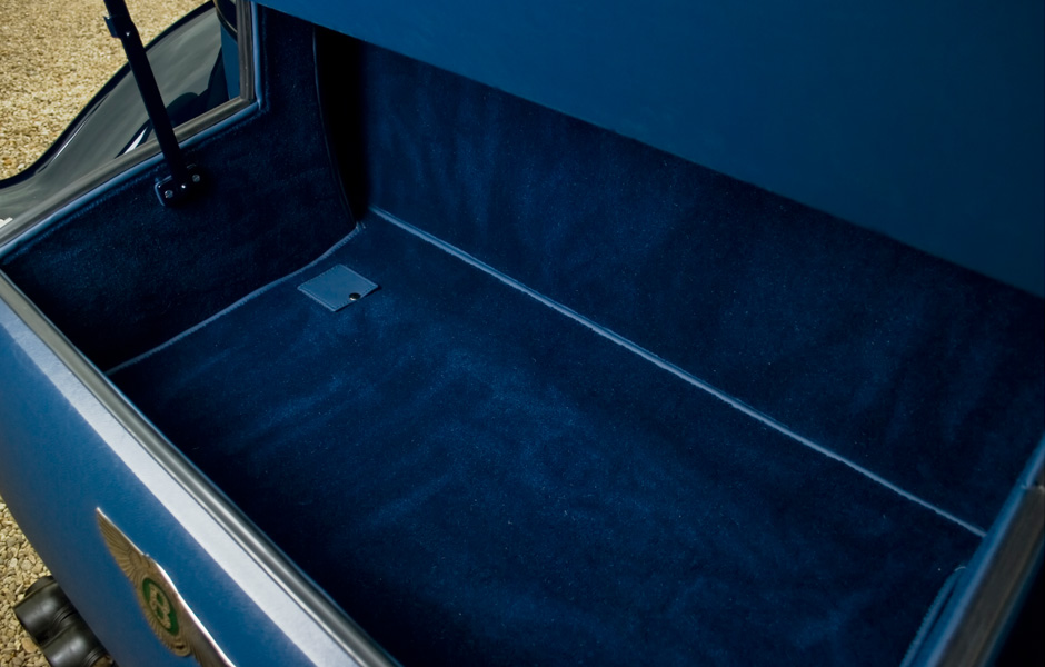 B Special Blue Train image 12