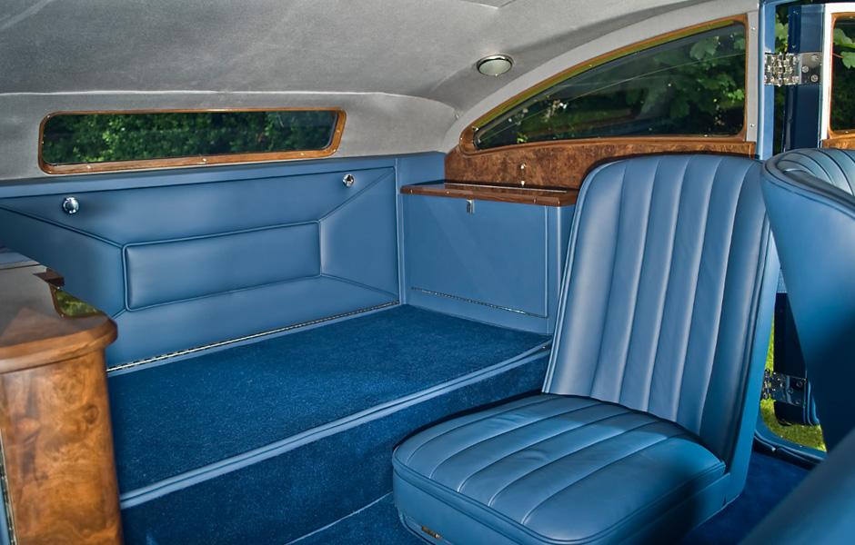B Special Blue Train image 13